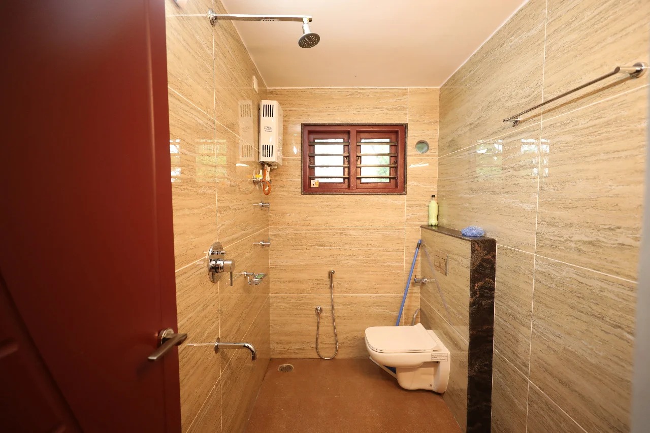 Clean bathroom at Galimale Homestay